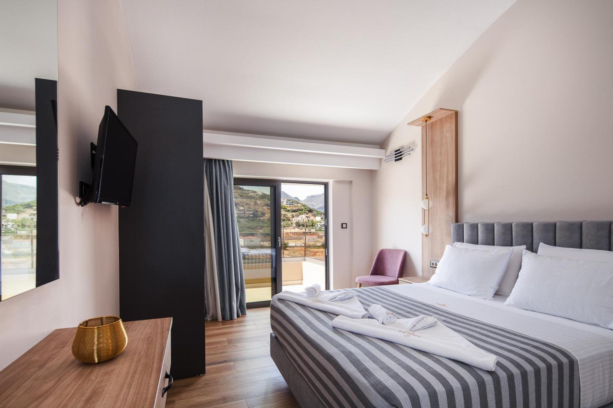 Sapphire Horizon Suites Kíssamos Eksteriør billede