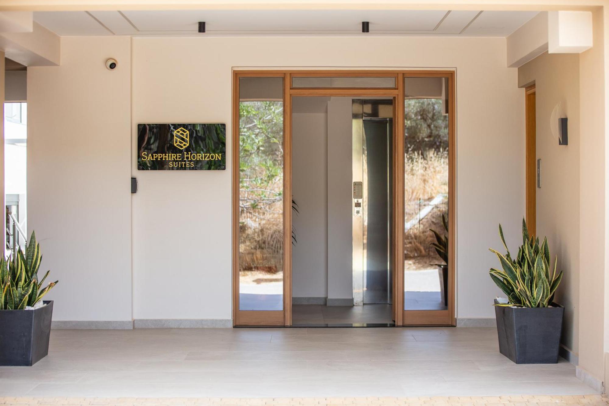 Sapphire Horizon Suites Kíssamos Eksteriør billede