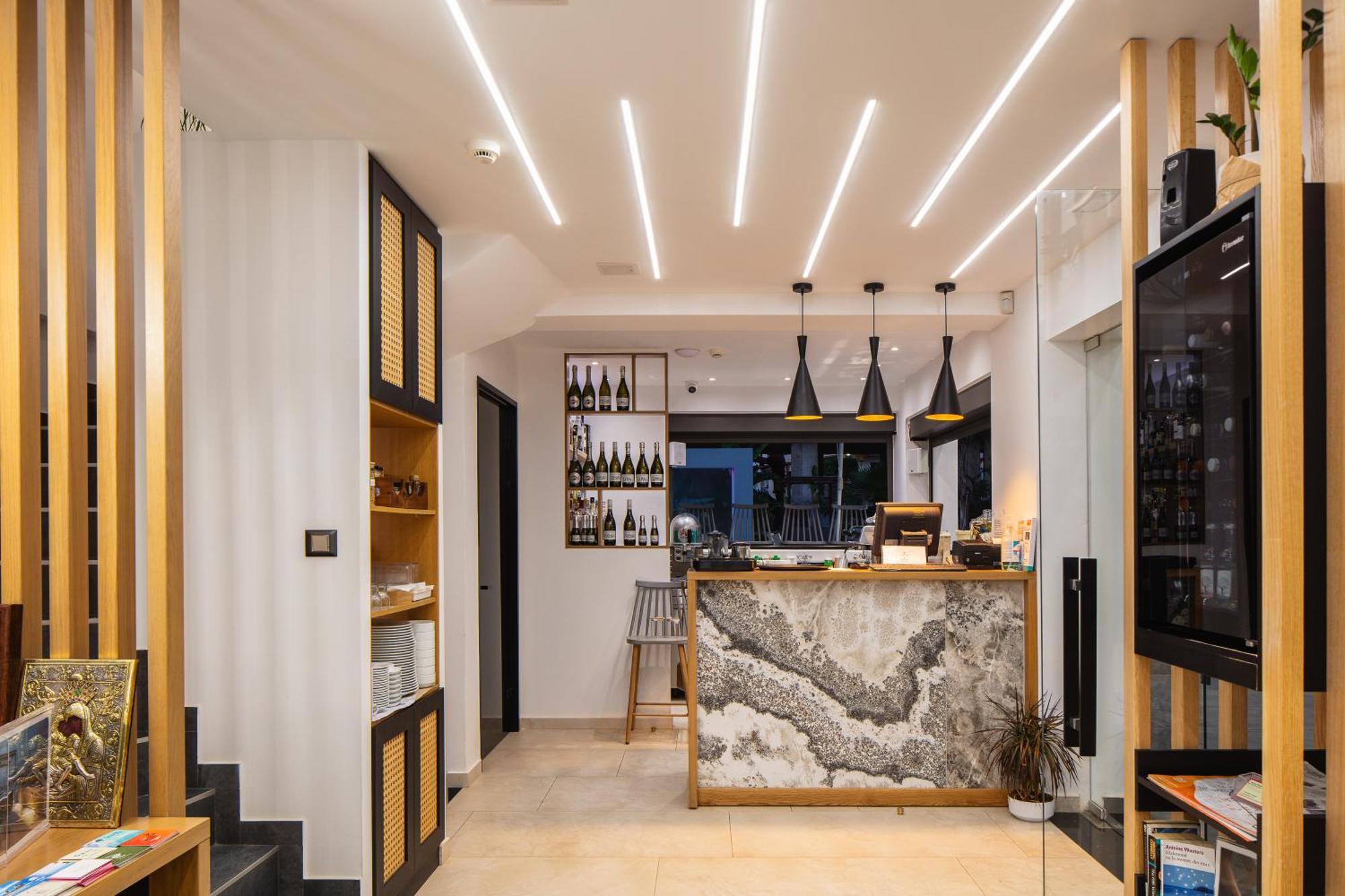 Sapphire Horizon Suites Kíssamos Eksteriør billede