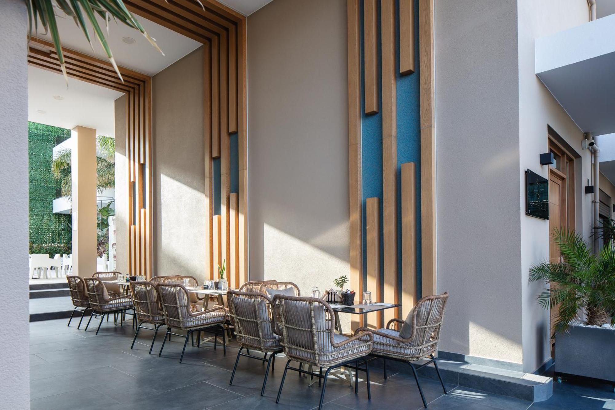 Sapphire Horizon Suites Kíssamos Eksteriør billede