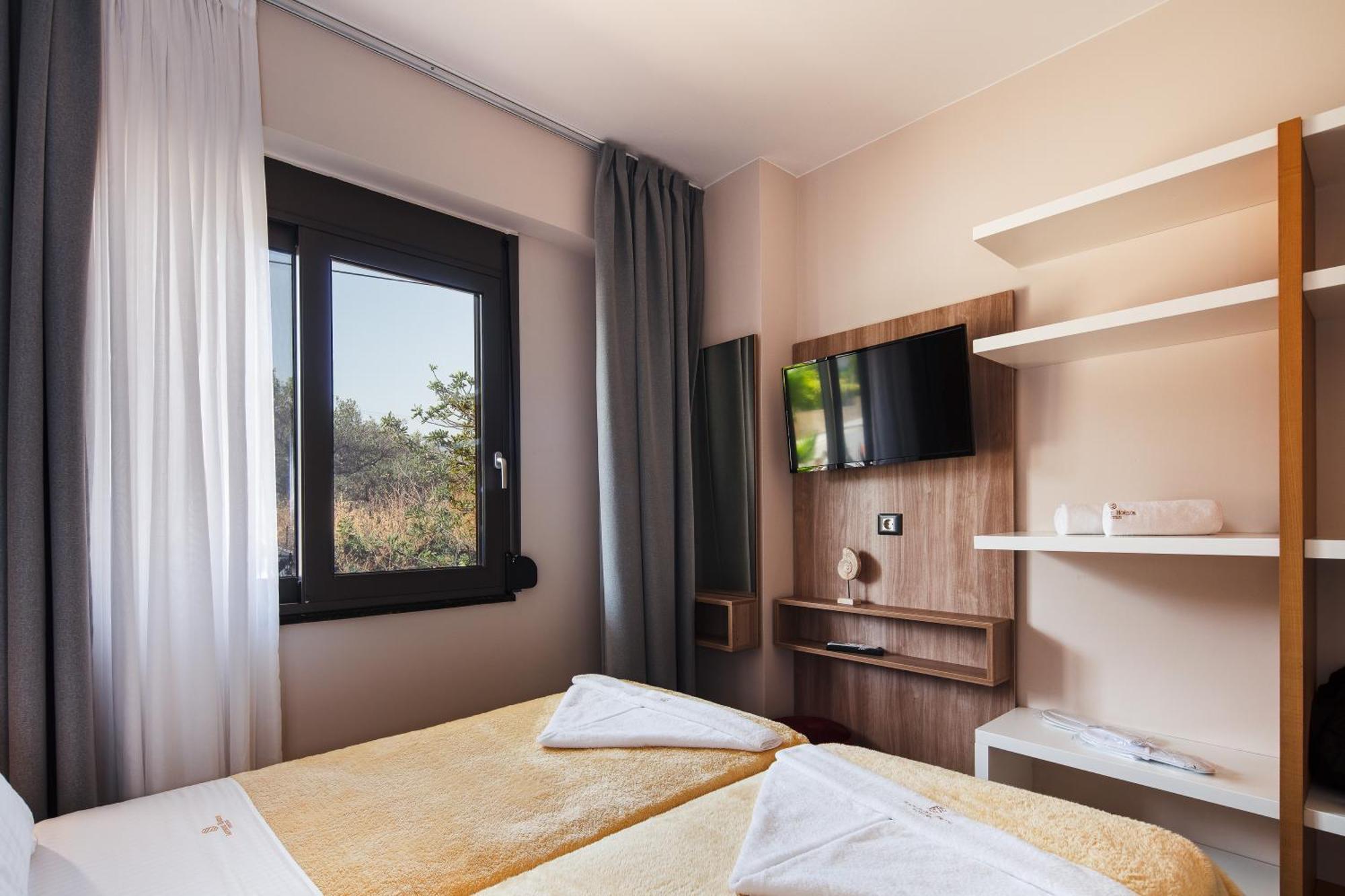 Sapphire Horizon Suites Kíssamos Eksteriør billede
